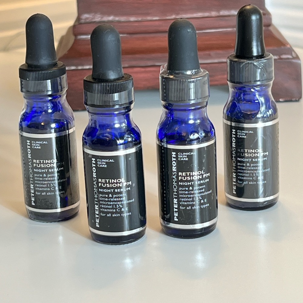 Peter Thomas Roth Blue Skincare Serum with Black Dropper